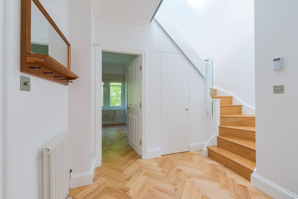 Stunning Two Bed Apartment Rh8 London Kültér fotó